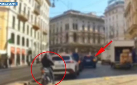 Rapinatore seriale: dopo gli orecchini di diamante, strappa un orologio da 250mila euro