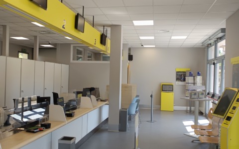 Dopo i lavori di ristrutturazione ha riaperto l’ufficio postale di via Mazzini
