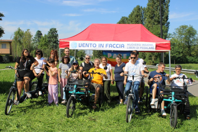 La “Cena in Rosa”, ovvero come aspettare il Giro d’Italia in modo inclusivo e solidale