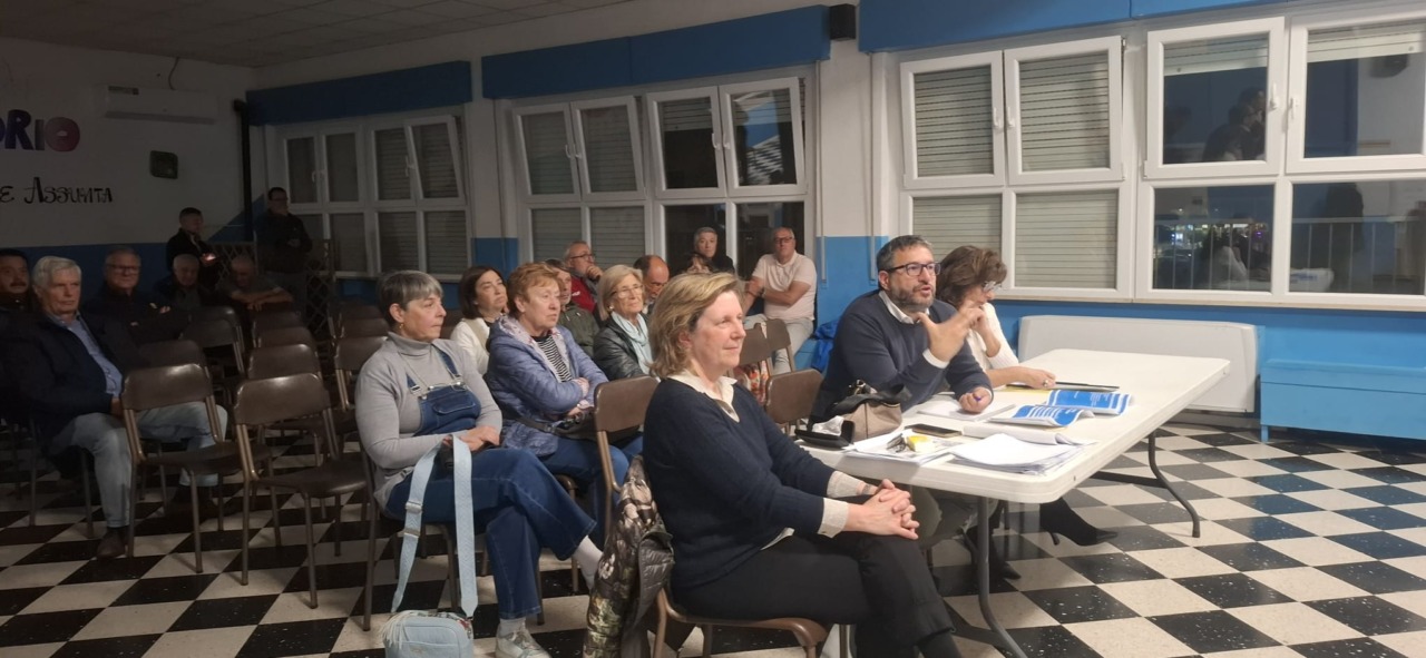 Furti di piante dalle aiuole e discariche abusive: Seggiano in balìa dei residenti maleducati