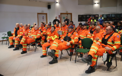 Esercitazione antincendio: Protezione civile in campo per addestrarsi
