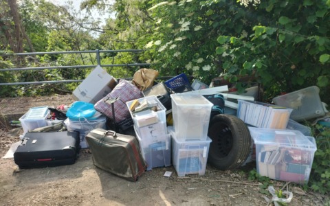 Discarica abusiva, individuati gli autori grazie al “numero del sindaco”