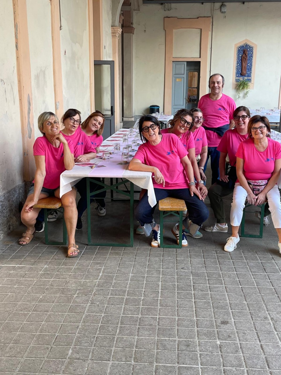Aspettando il Giro d’Italia: solidarietà e a amicizia con la Cena in Rosa