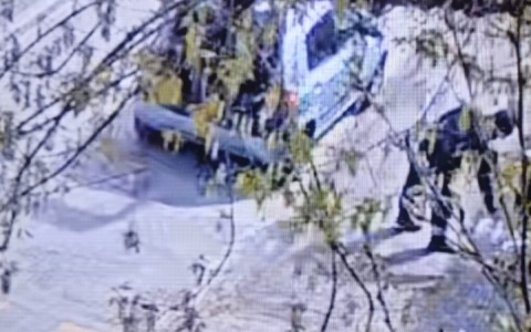Rifiuti scaricati ai bordi della strada: scattano due denunce a Vignate