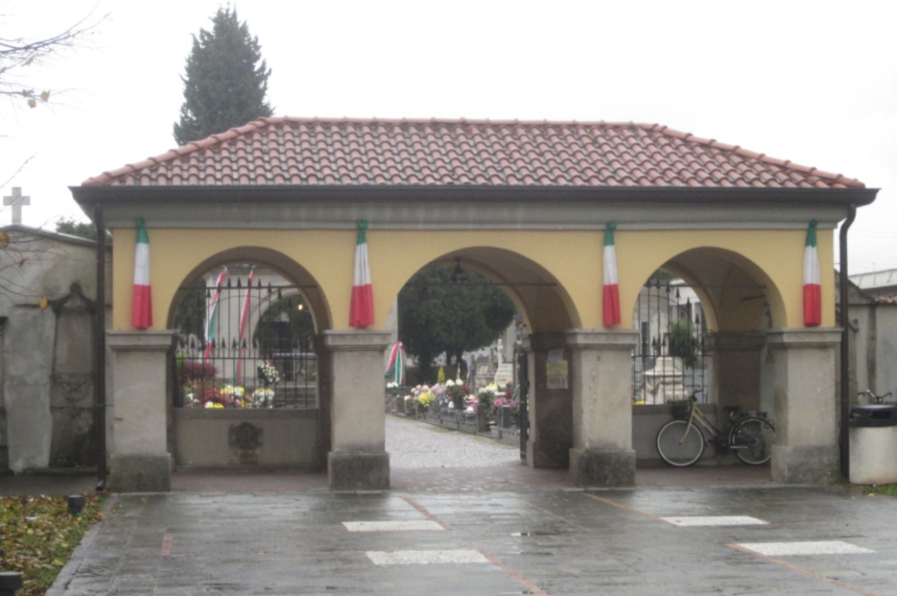 Cimiteri chiusi per estumulazioni ed esumazioni