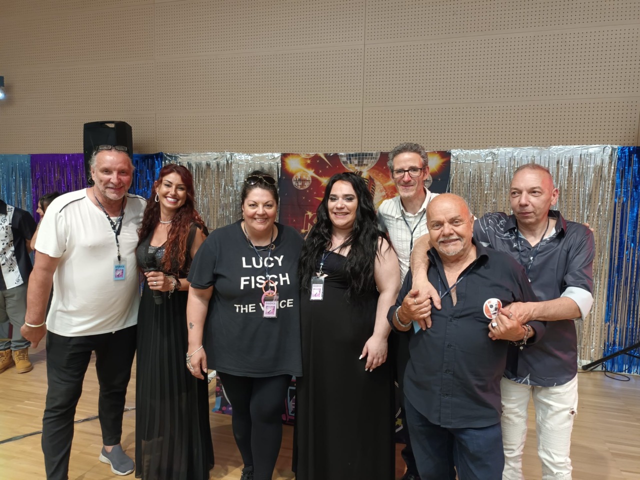 Musica e applausi all’Hillesum, Liscate canta con il primo Festival del karaoke