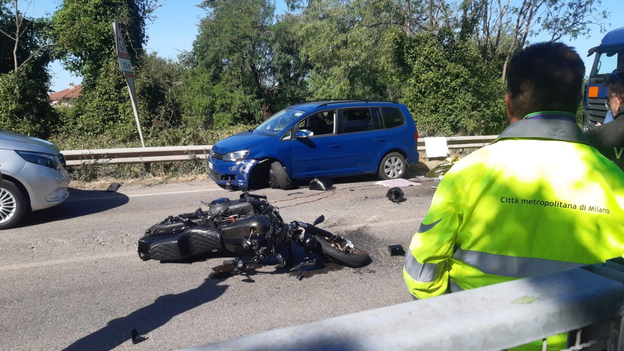 Incidente sul cavalcavia, è Fabio Testa il motociclista deceduto