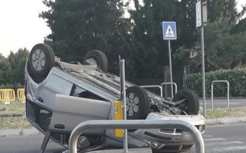 Incidente alla rotatoria. “La pericolosità era già stata segnalata”