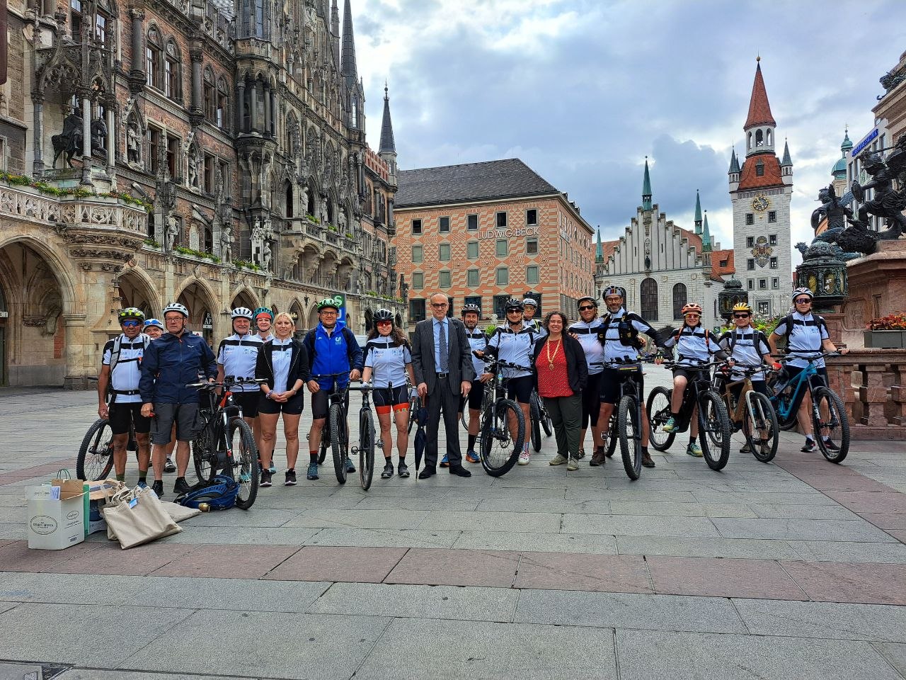 Da Monaco a Milano in bicicletta: 610 km di ciclovia europea. E’ partita la super pedalata
