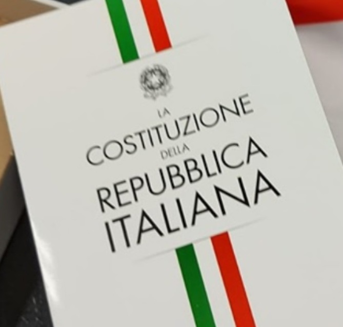 Reading letterario e consegna della Costituzione ai diciottenni per gli ottant’anni della Repubblica