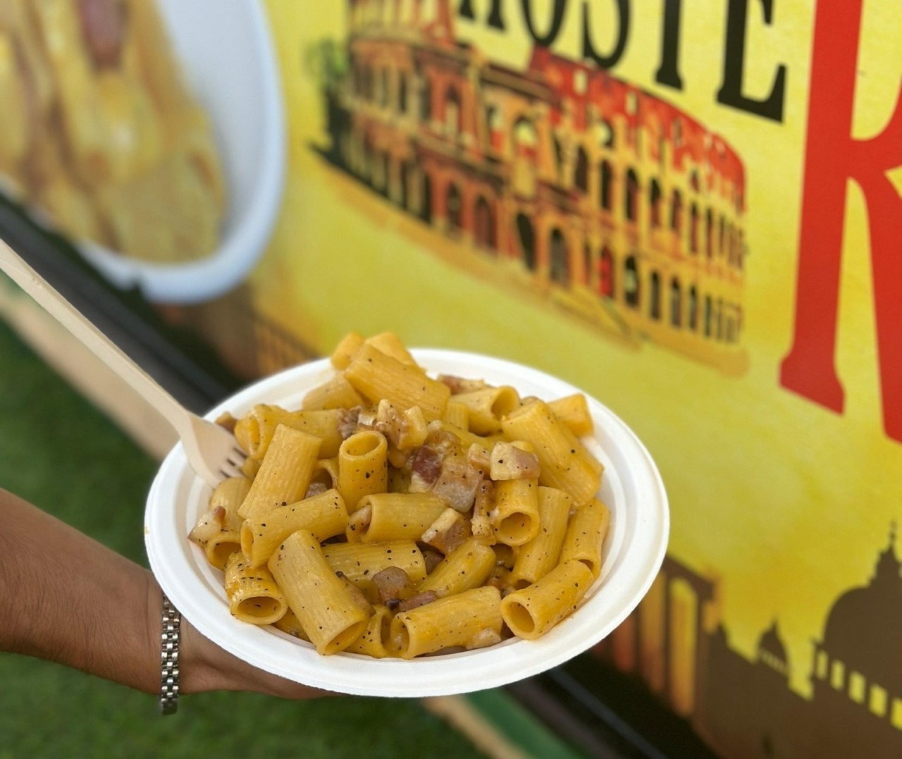 La carbonara romana… sulle sponde dell’Adda: a Trezzo un festival culinario da non perdere
