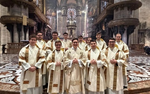 Domani l’ordinazione di 12 sacerdoti: tra di loro c’è il nuovo prete di Melzo. Ecco chi sono