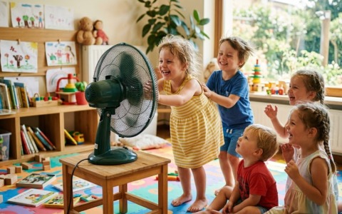 Troppo caldo al nido, arrivano i ventilatori (in attesa della climatizzazione)