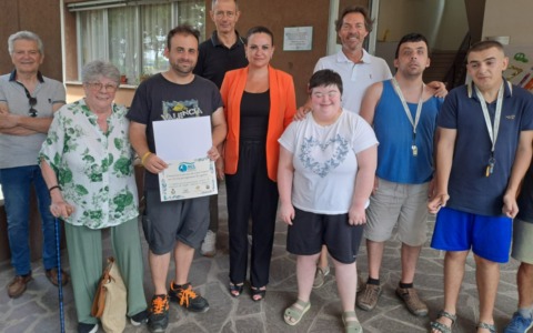 Alla cooperativa Germoglio in “dono” un pulmino per il trasporto delle persone con disabilità