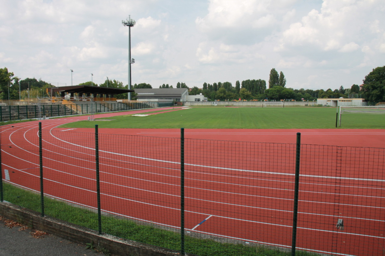 Agosto di lavori: riqualificato il campo a 11 in erba e nuove panchine per le squadre