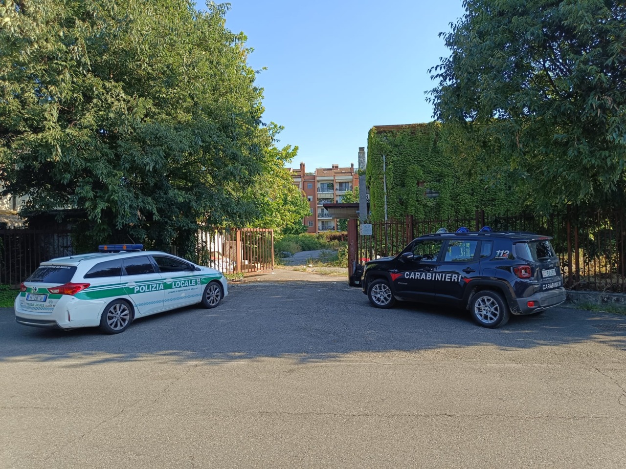 Al via lo sgombero della fabbrica dismessa occupata abusivamente