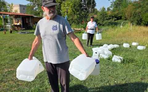 “Annaffiatori selvaggi”, task force di volontari per proteggere le piante dal caldo estremo