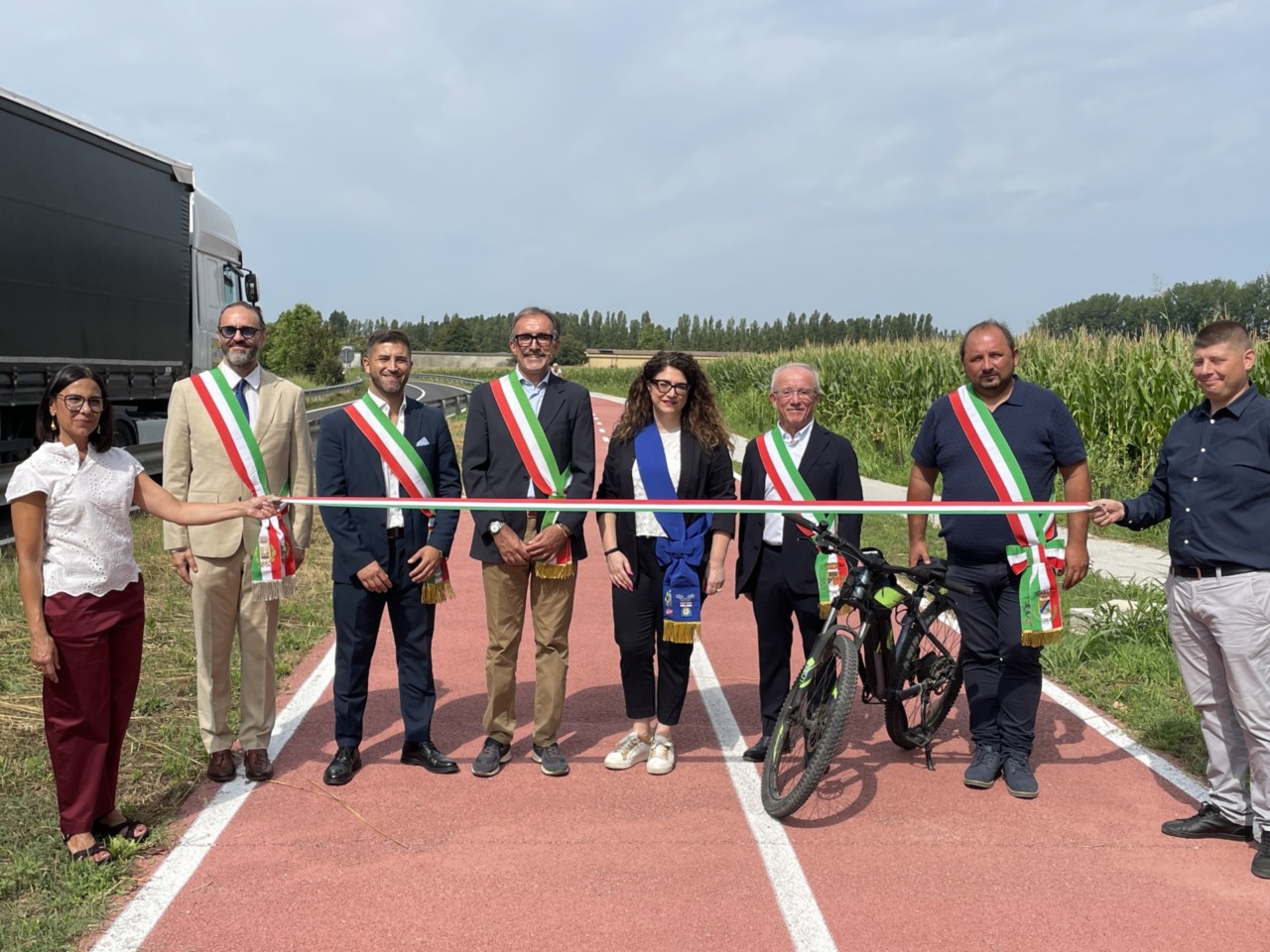 Inaugurata la Linea 7 del Biciplan: l’asse della Paullese collegato a Milano in sicurezza