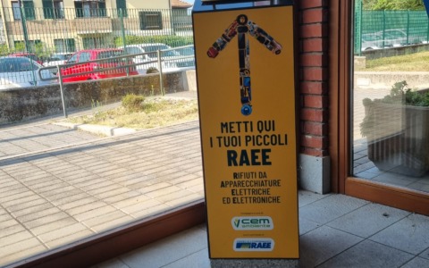 In città un secondo contenitore per la raccolta dei piccoli Raee