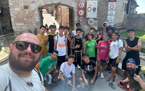 Cento chilometri sulle orme di San Francesco: dalla Martesana ad Assisi zaino in spalla