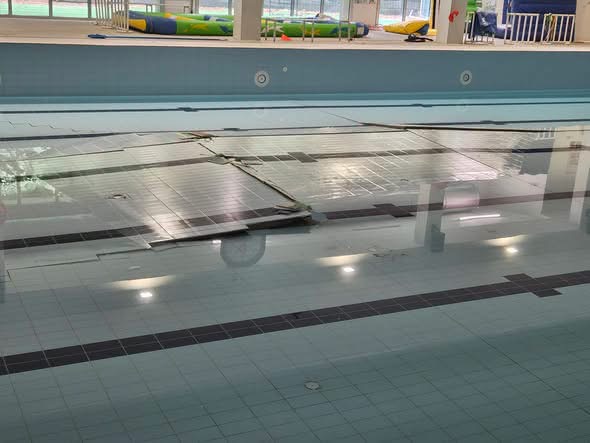 Il fondo si solleva all’improvviso: chiusa la piscina appena riqualificata