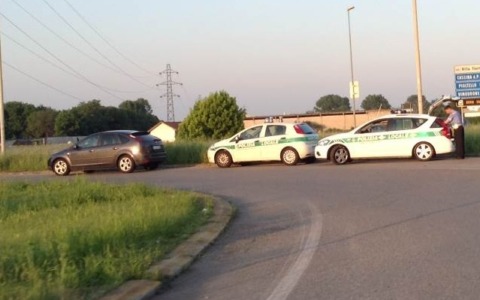 Rissa tra automobilisti evitata grazie all’intervento dell’ufficiale (fuori servizio)