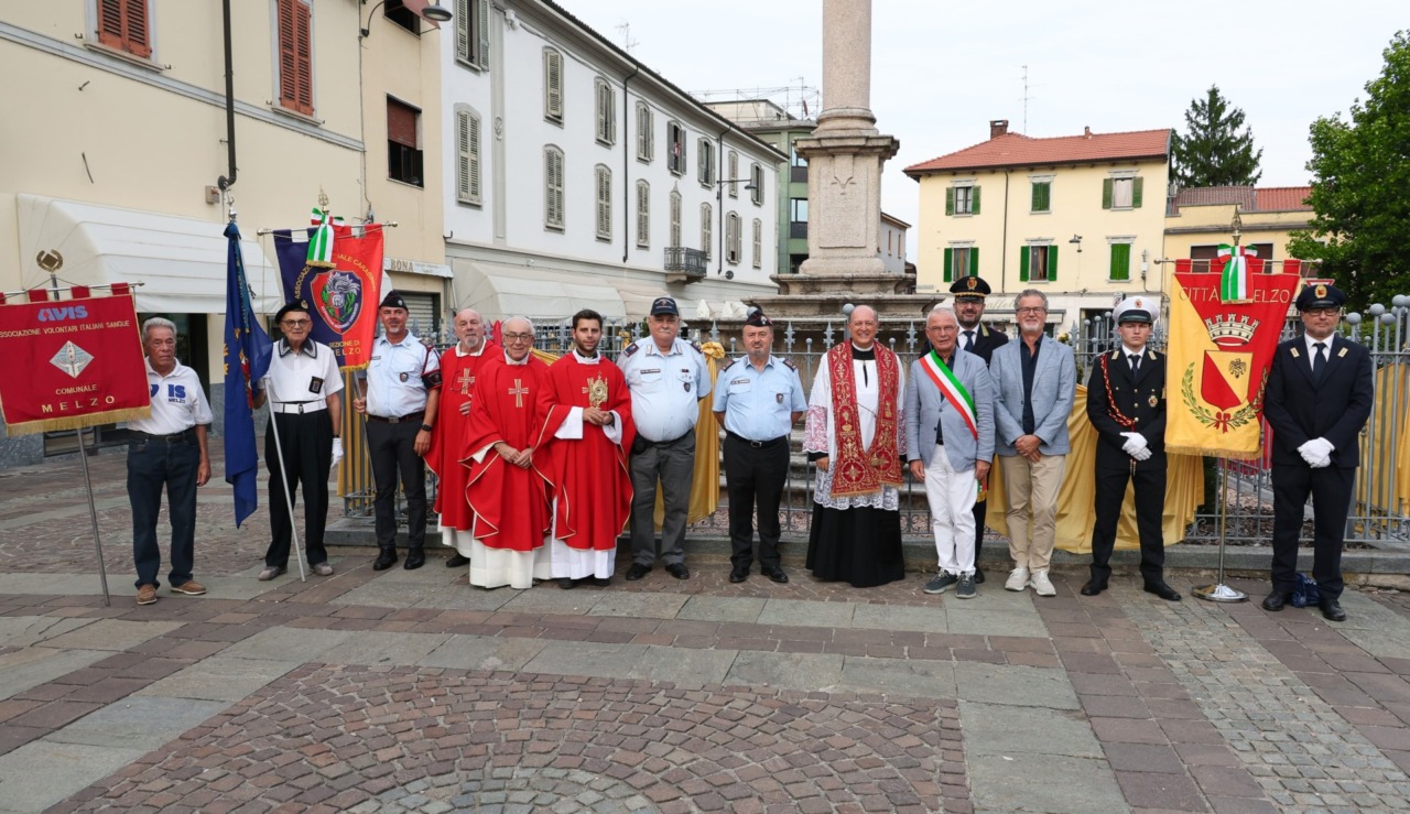 Tradizionale festa del Santo Patrono di Melzo. E a settembre si celebra la Parrocchia delle Stelle