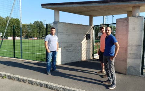 Rumore e sosta selvaggia, residenti ostaggio nel nuovo Polo del rugby