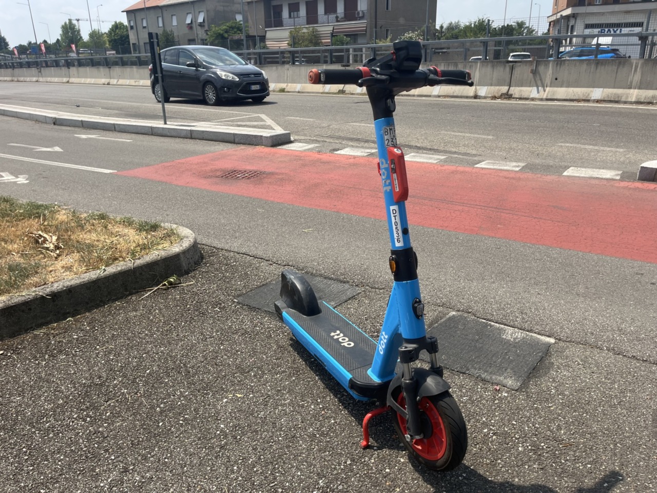 Noleggio di monopattini elettrici ed e-bike: si parte con massimo 550 mezzi in circolazione