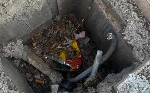 Atto vandalico al centro sportivo: tranciati i cavi dell’illuminazione