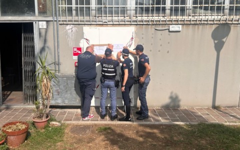 Aveva trasformato il locale in una discoteca abusiva: denunciata la proprietaria