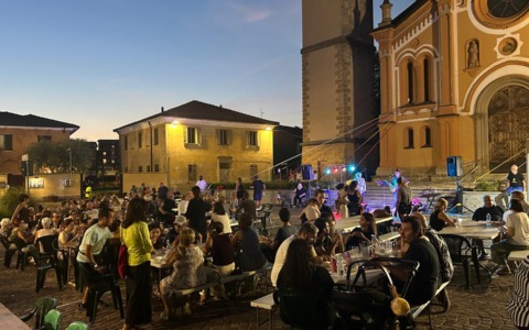 Risottata in piazza: il paese è tornato all’antico