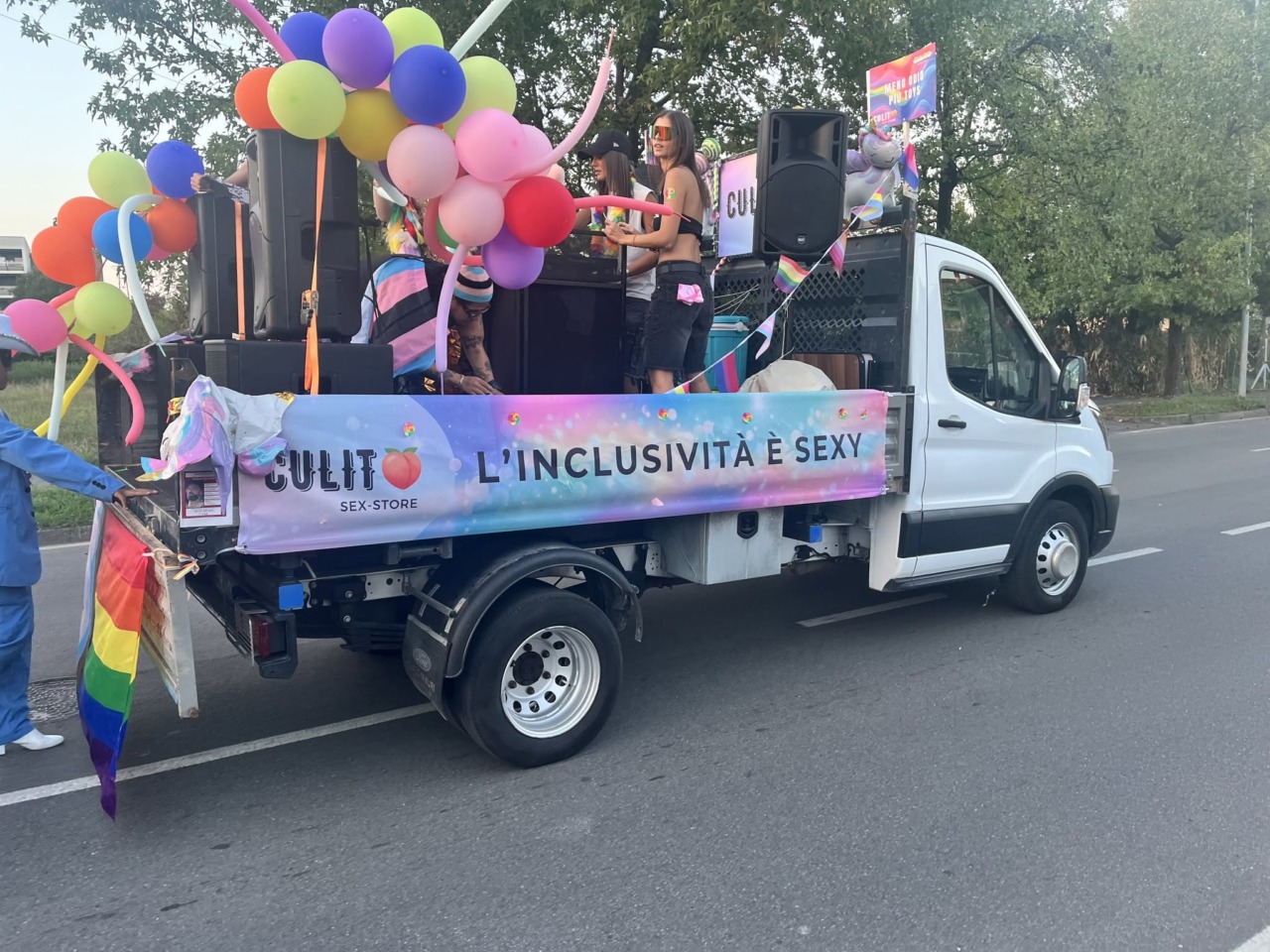 Brianza Pride 2026, il corteo dei record: in 15mila da Cologno Monzese a Brugherio