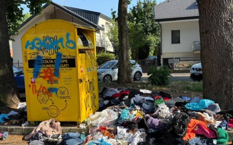 Contro il degrado spostati e rimossi i cassonetti gialli
