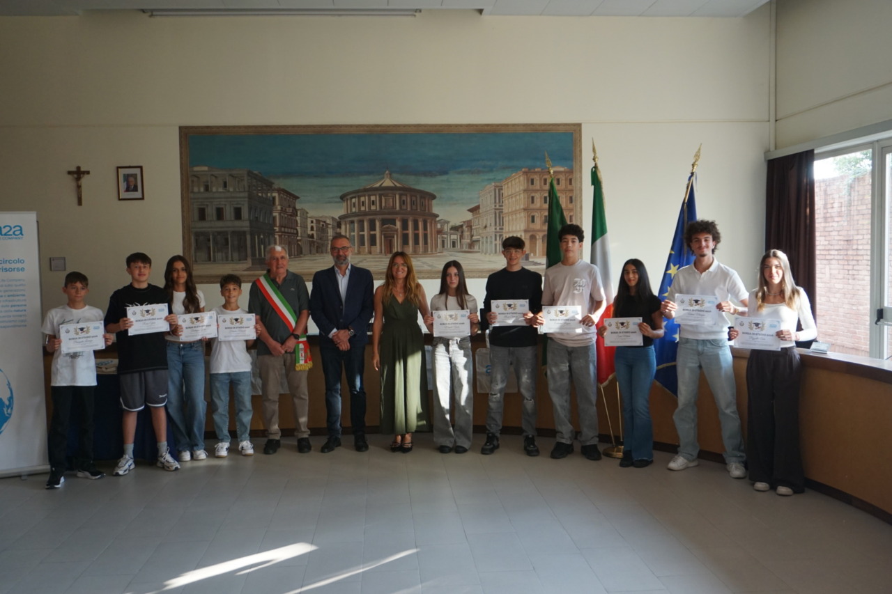 Truccazzano ha premiato i suoi studenti eccellenti con dieci borse di studio