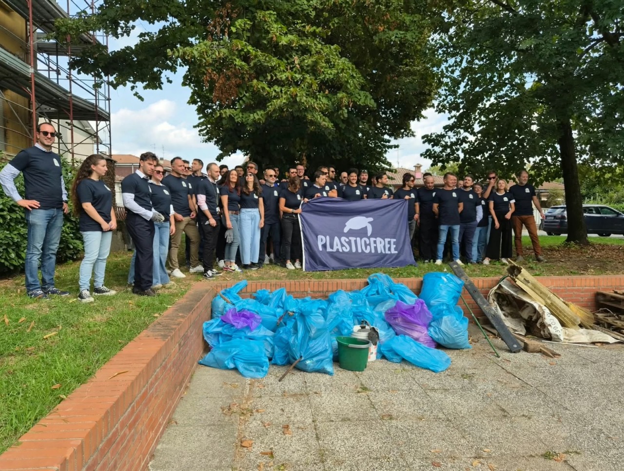 50 dipendenti di Kersia scendono in strada per il plogging: raccolti 70 kg di rifiuti