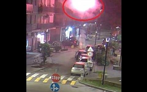 “In questa città è sempre Capodanno: noi residenti, esasperati, chiediamo un aiuto”