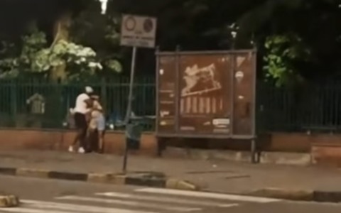 Risse notturne e corse di auto: i residenti del quartiere sono esasperati