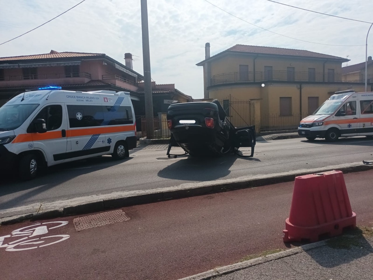 Pauroso incidente sulla ex Statale 525: un’auto si ribalta, due feriti