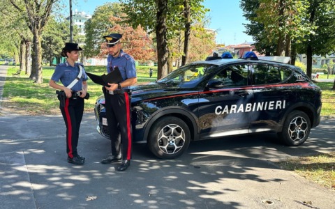 Due donne rapinate in strada in poche ore: tre arresti dei Carabinieri