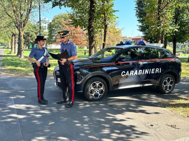 Due donne rapinate in strada in poche ore: tre arresti dei Carabinieri