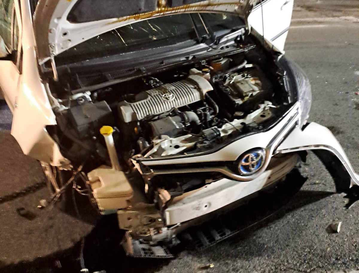 Auto si ribalta prima dell’alba: 22enne ferito portato in ospedale
