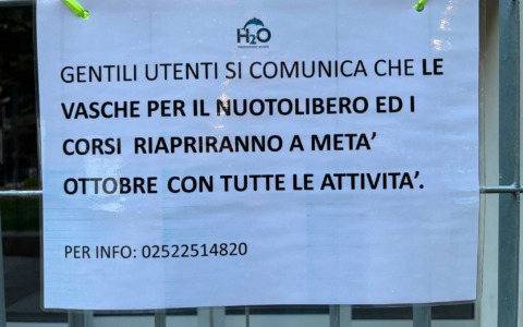 Piscina chiusa dopo lo smottamento della vasca: riaprirà a metà ottobre