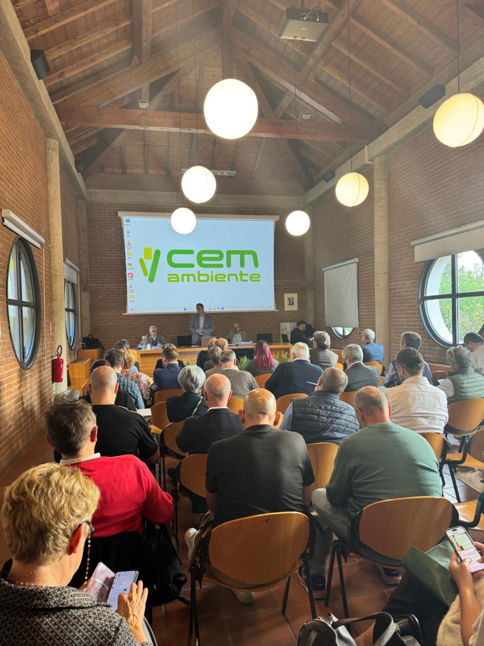 Cem Ambiente approva il nuovo statuo in vista del rinnovo dei contratti di servizio nei Comuni