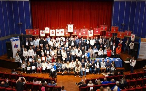 Una storia di dono e di comunità: Avis e Aido festeggiano i 75 e i 50 anni a Gorgonzola