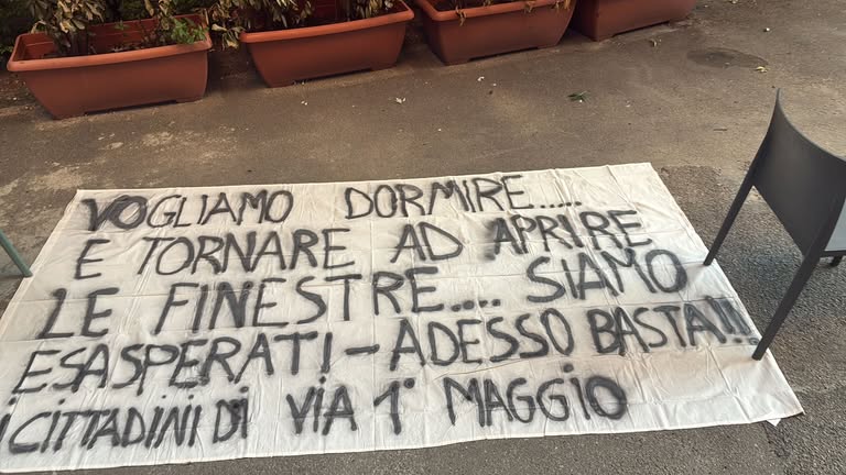 Cessano i rumori dal Municipio: installati i temporizzatori dopo l’intervento del sindaco