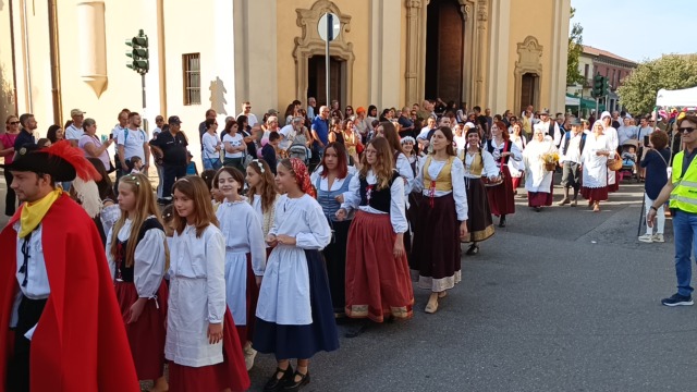 La Sagra della Paciarella con il bellissimo corteo storico riporta il paese al tempo degli spagnoli