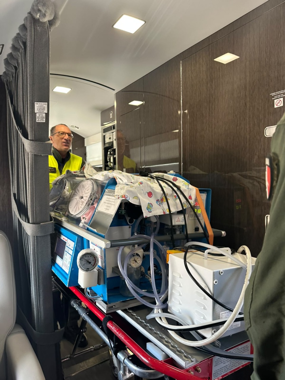Trasporto d’urgenza da Cagliari a Linate per salvare una neonata in pericolo di vita