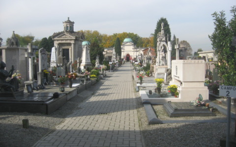 Verso il nuovo appalto per la gestione del cimitero: mappa dei defunti e il famedio