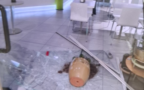 Spaccata nella notte al Polo sanitario Don Maggioni: razzia nel bar e nella farmacia